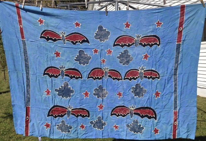Bat Sarong