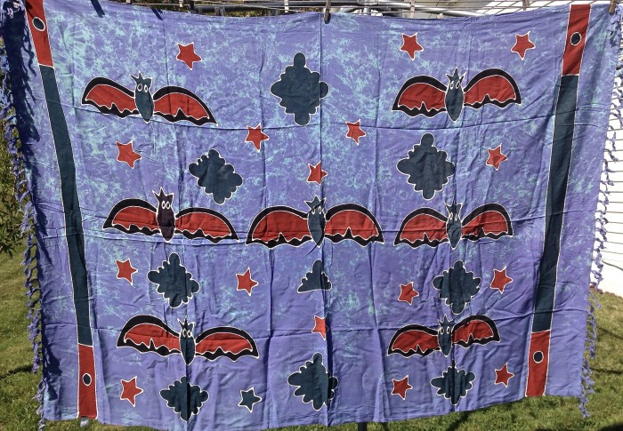 Bat Sarong