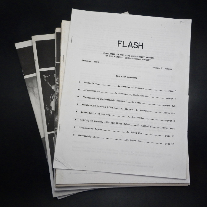 FLASHNewsletteroftheCavePhotographySection.Vol111984toVol42