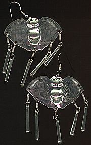 TinDanglesfromThailand